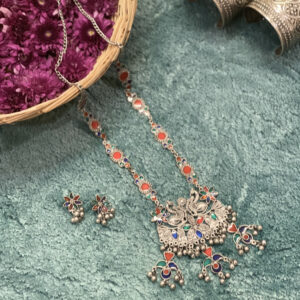 earth kissed afghani long neckpiece