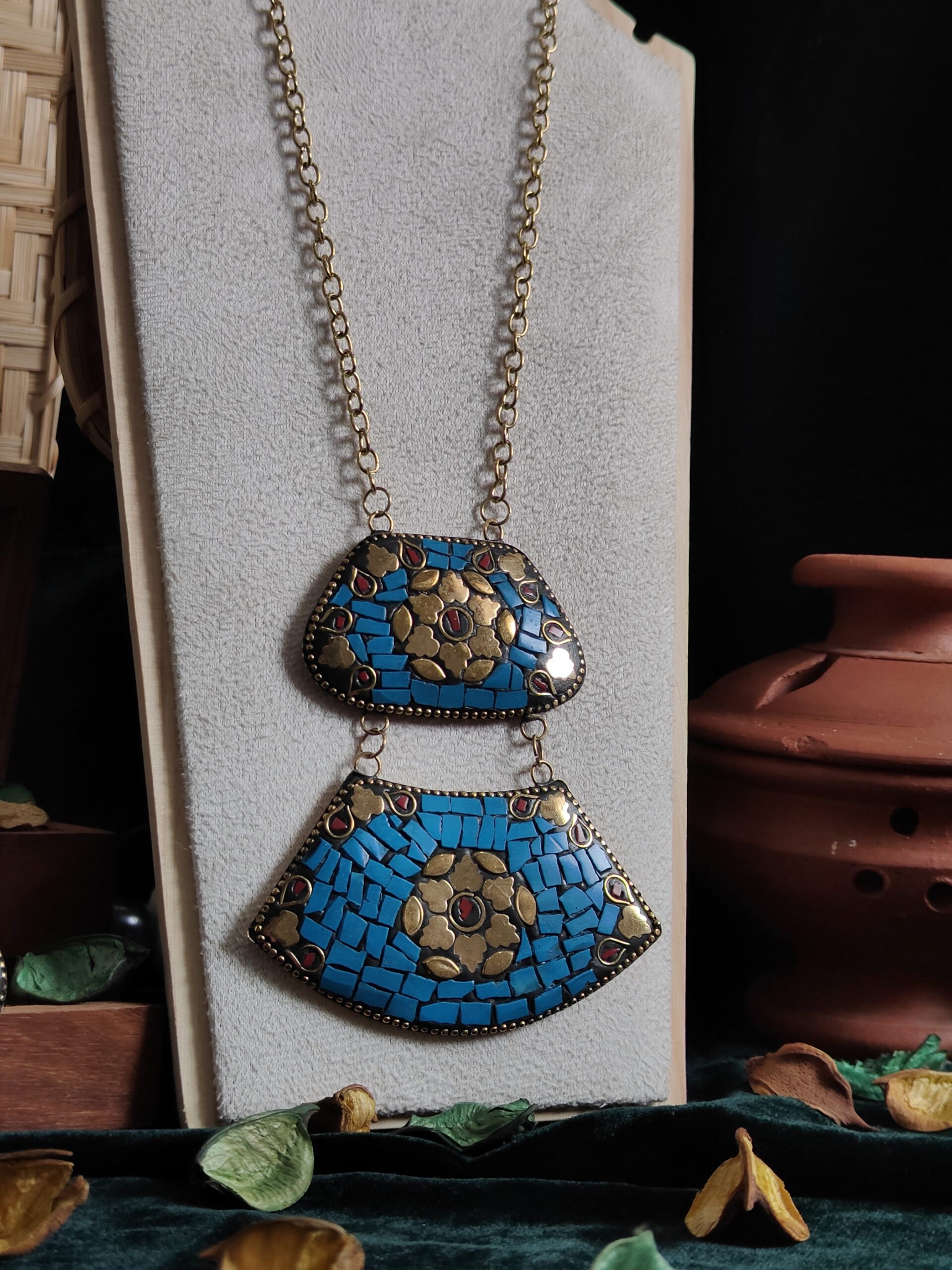 shyamal mehraab necklace