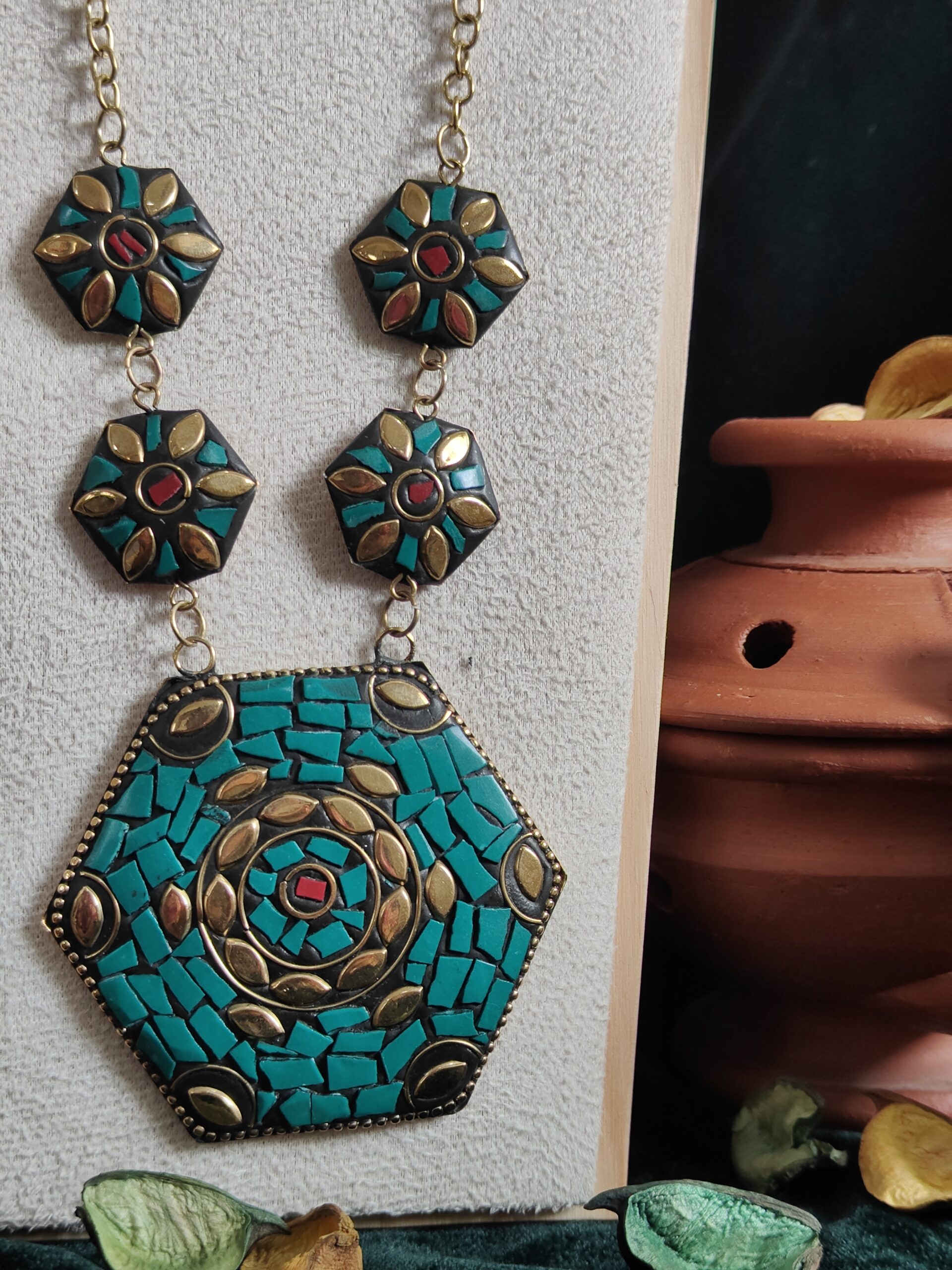 neerad mandal necklace