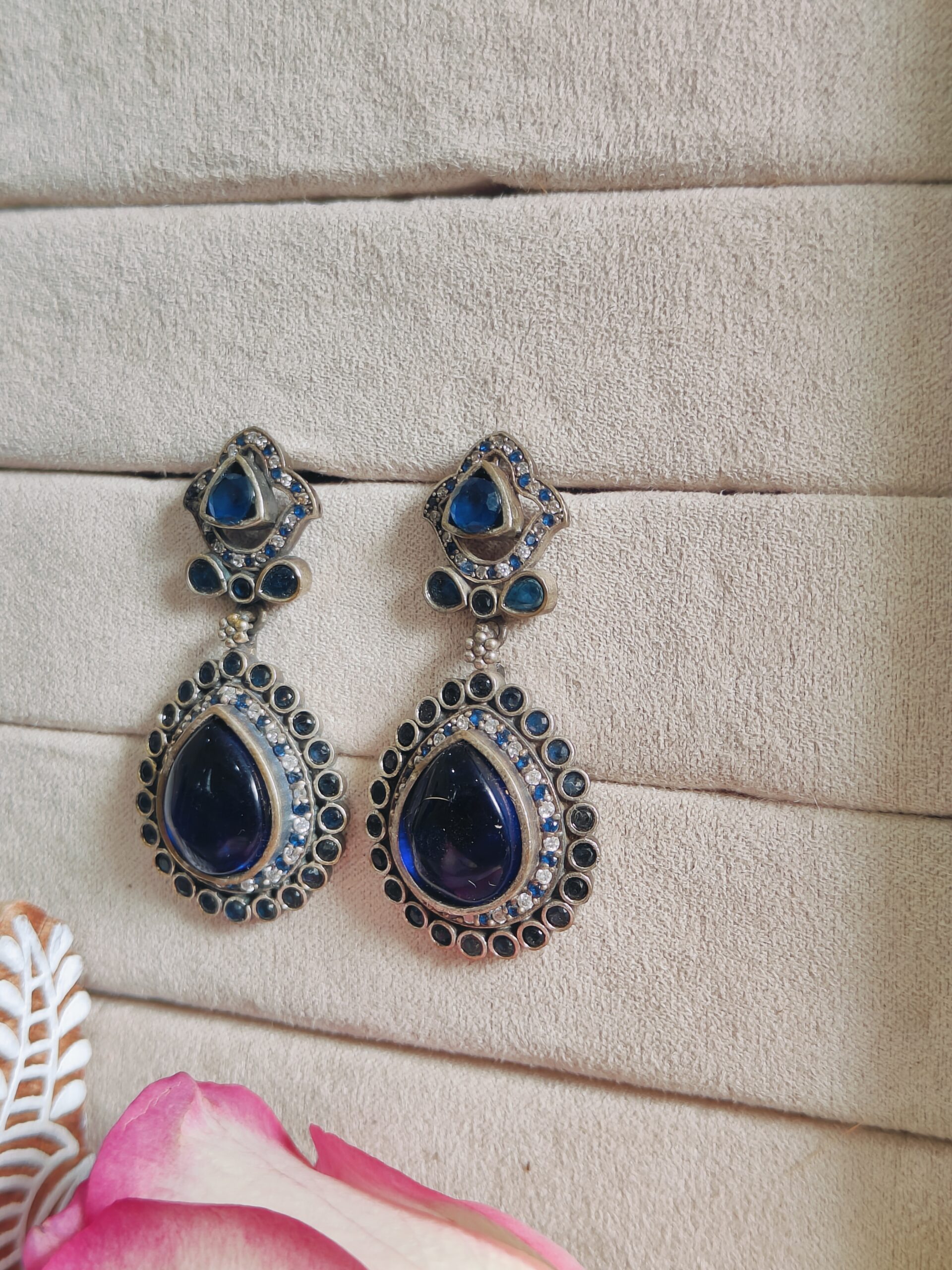 nashiza dropdown earrings