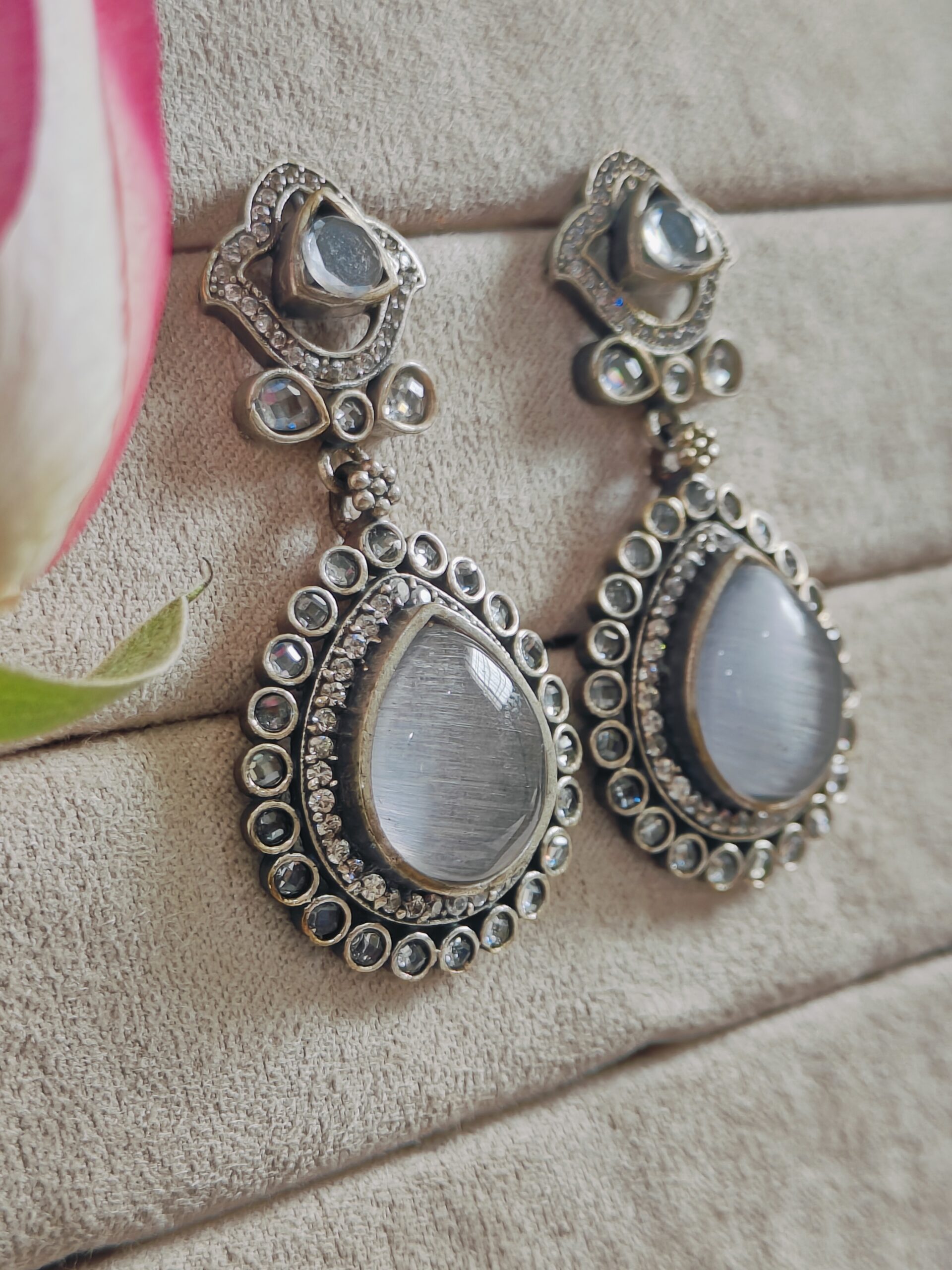 nashiza dropdown earrings
