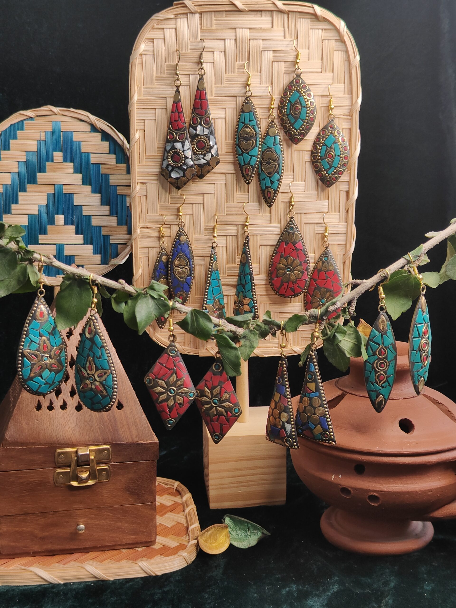 ratnakaar lac long hanging earrings