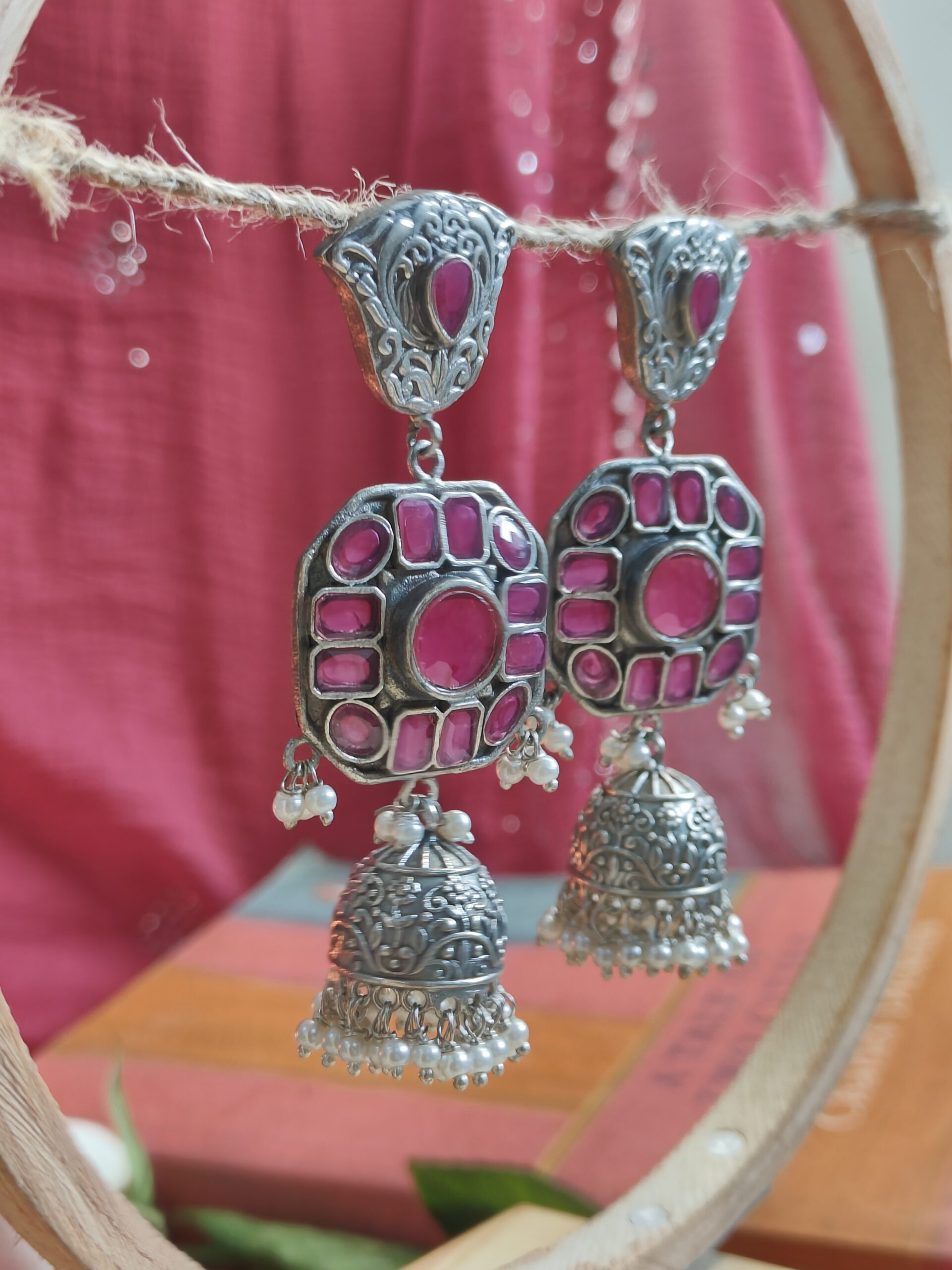 sameeksha jhumka